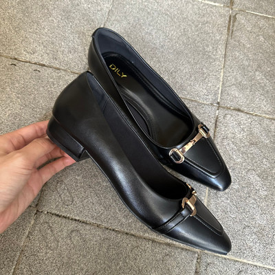 Màu sắc : Đen / Size : 36