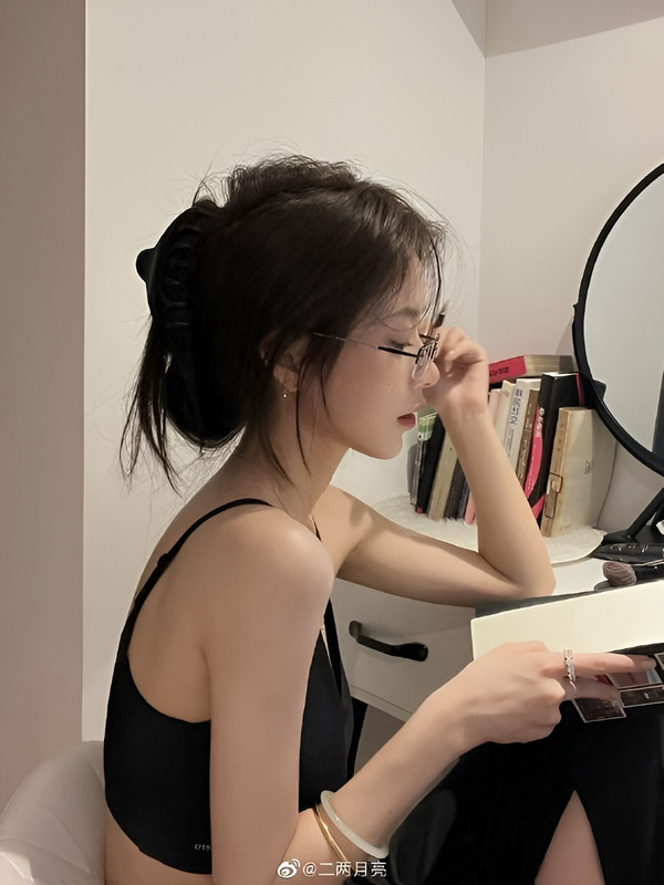 Nguyên nhân bị mụn lưng? Thói quen giúp trị dứt điểm mụn lưng