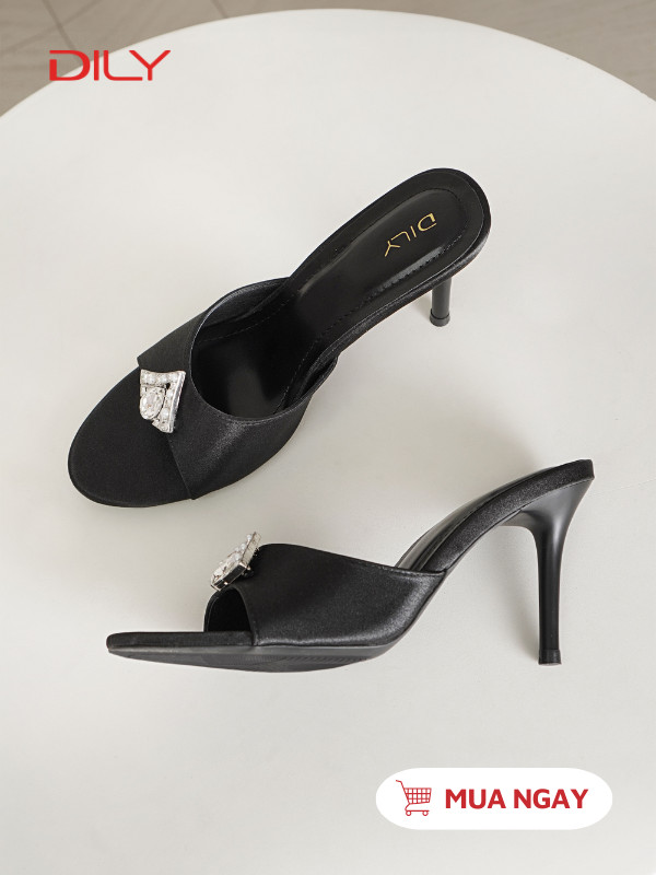 5 mẫu guốc cao gót đính đá giúp thu hút ánh nhìn xung quanh