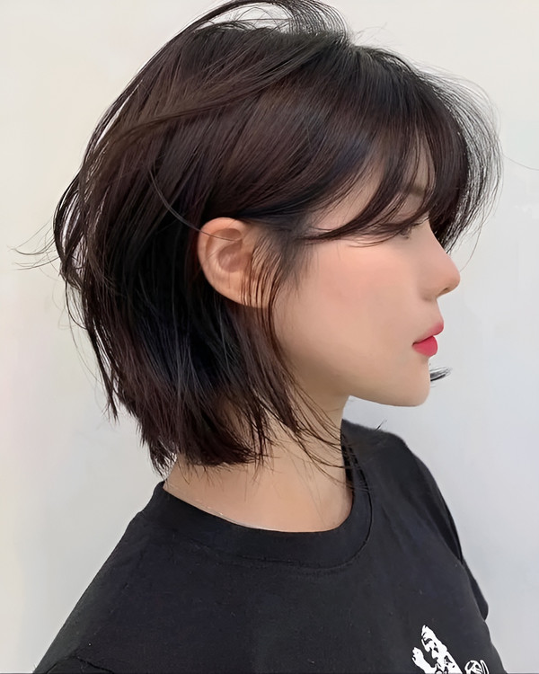 Tóc ngắn phù hợp mọi gương mặt cho nàng xinh xắn ngày hè 2023