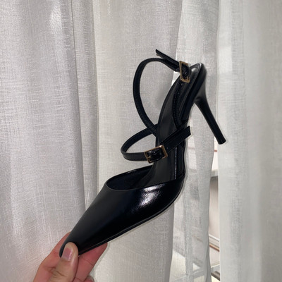 Màu sắc : Đen / Size : 38