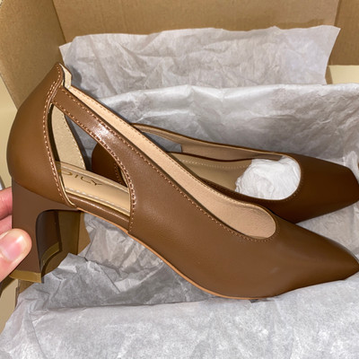 Màu sắc : Nâu / Size : 37