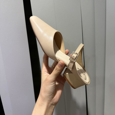 Màu sắc : Kem / Size : 37