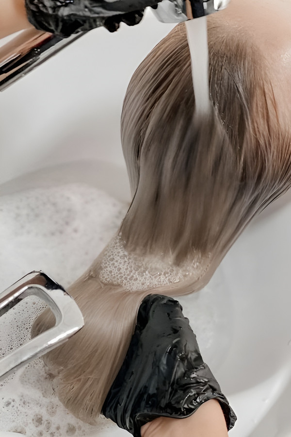 Tạm biệt mái tóc khô xơ gãy rụng với 5 bí quyết chăm sóc hiệu quả