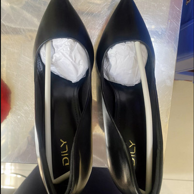 Màu sắc : Đen / Size : 36