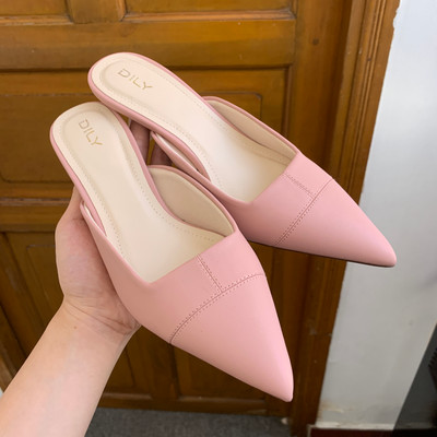 Màu sắc : Hồng / Size : 36