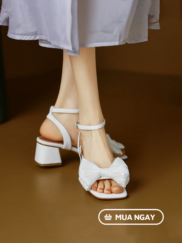 Tổng hợp những mẫu sandal cao gót best seller của DILY