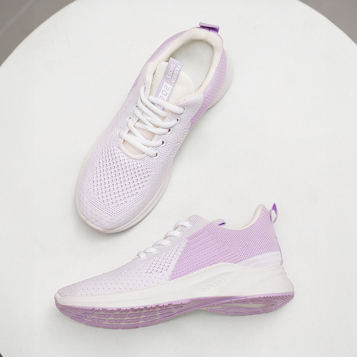 Giày thể thao AG0040