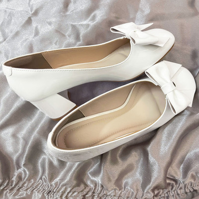 Màu sắc : Trắng / Size : 36