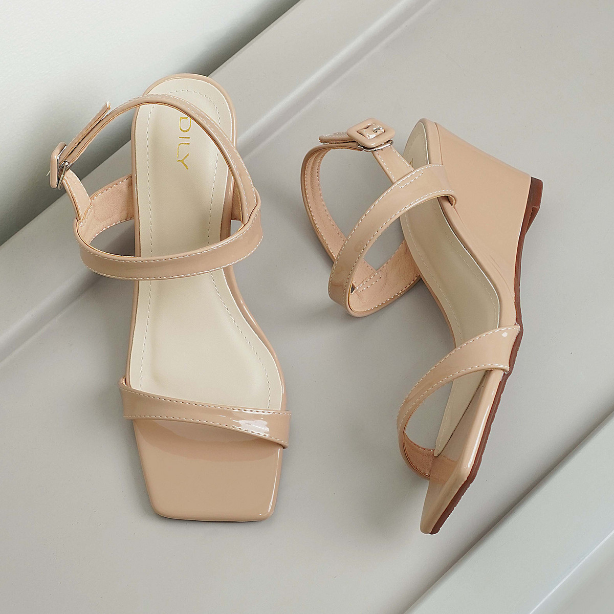 Sandal Đế Xuồng AA0418