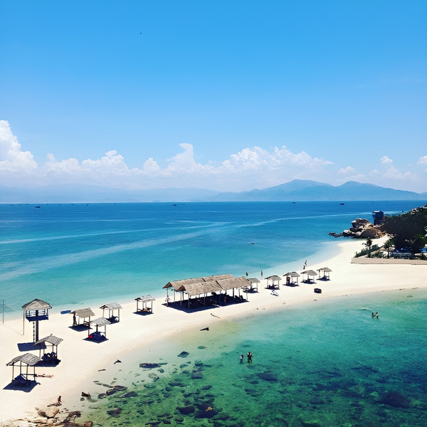 10 bãi biển đẹp nhất Việt Nam mà bạn nên đến vào mùa hè này