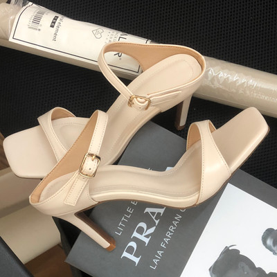 Màu sắc : Kem / Size : 38