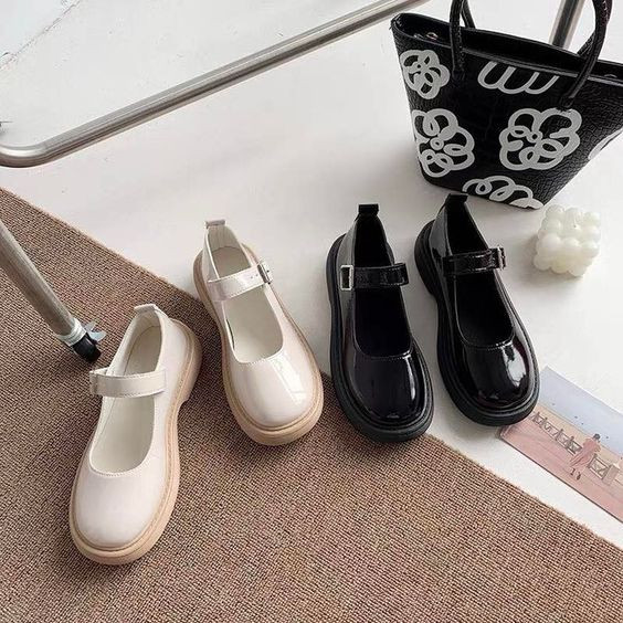 Dự đoán những kiểu giày hot nhất của năm 2023