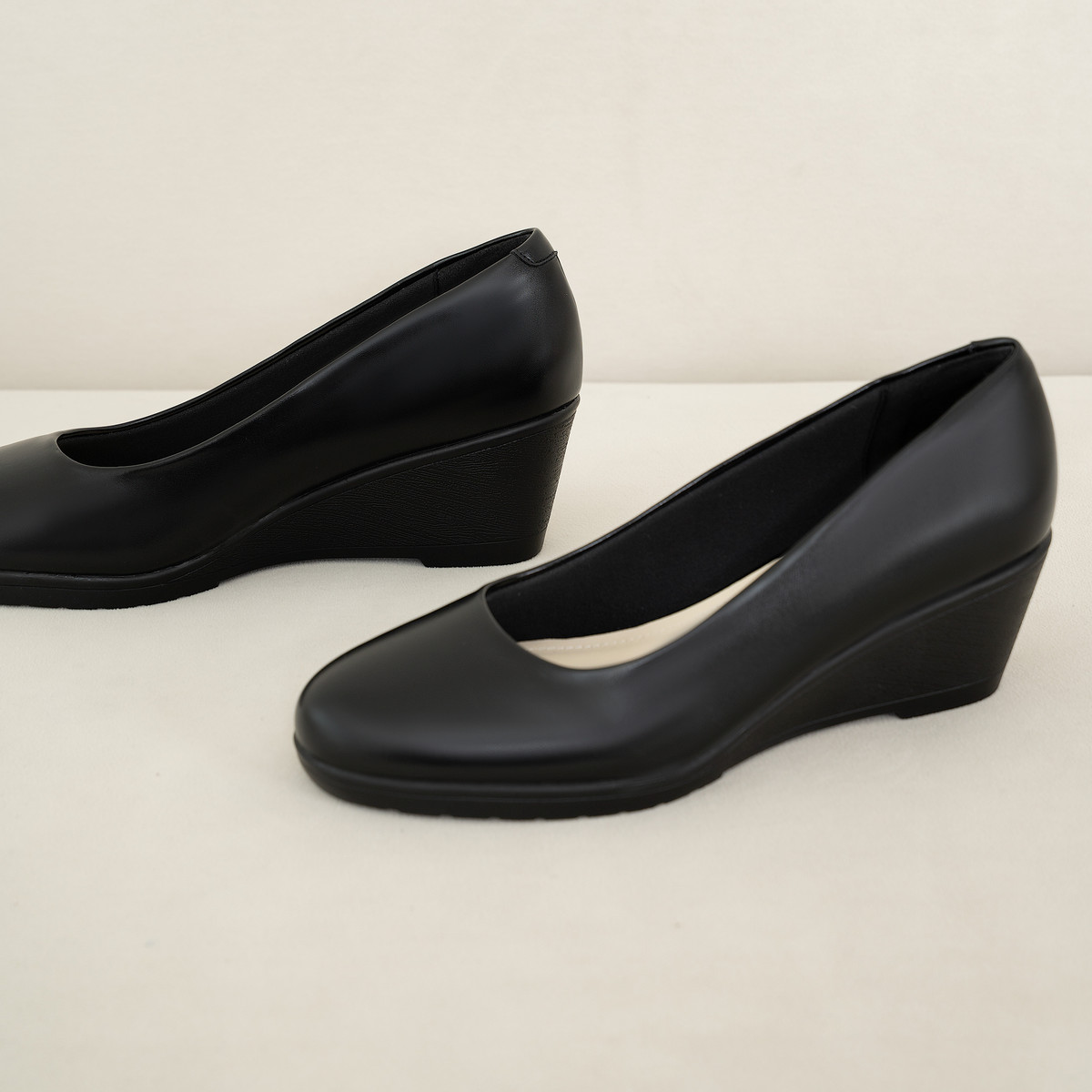 Giày Bít Đế Xuồng DL0696