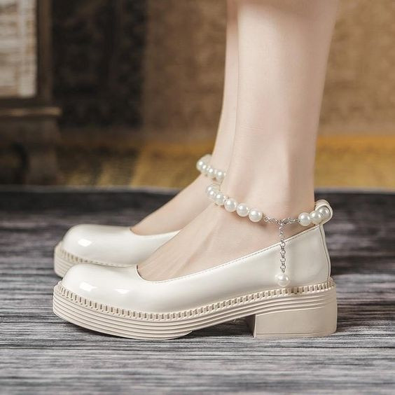 Dự đoán những kiểu giày hot nhất của năm 2023