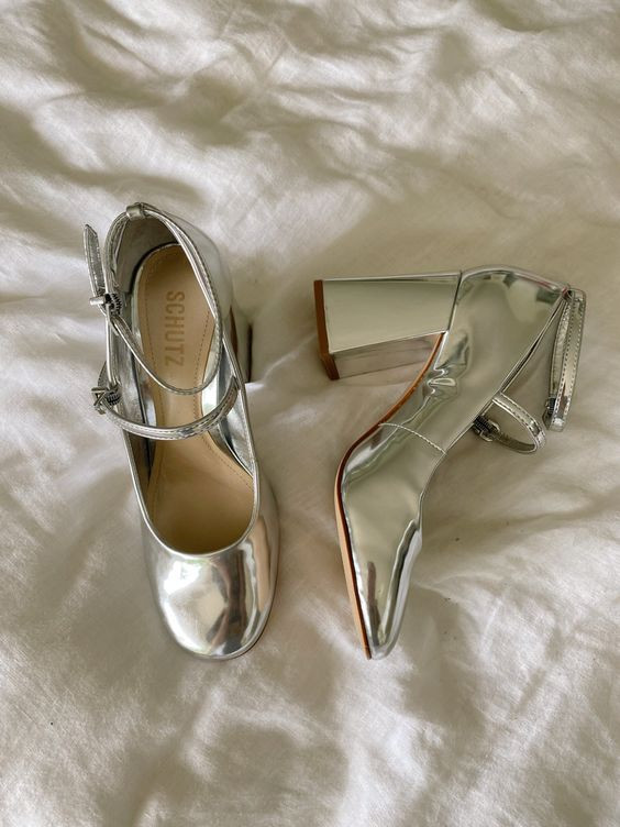 Update xu hướng thời trang thu đông cho nàng có outfit sành điệu