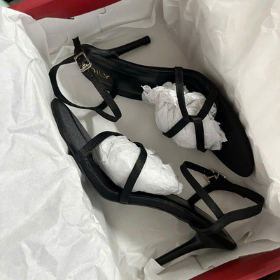 Màu sắc : Đen / Size : 38