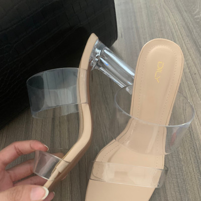 Màu sắc : Nâu / Size : 37