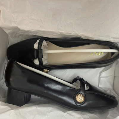 Màu sắc : Đen / Size : 39