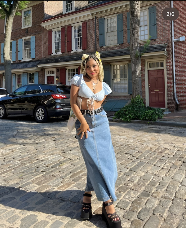 Chân váy jean dài - Items “thống trị” xu hướng Xuân Hè 2023