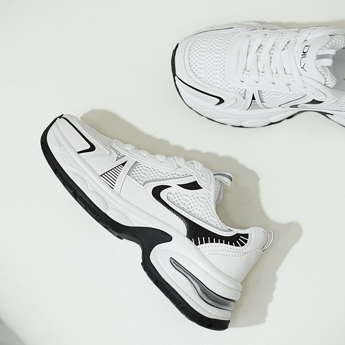 Giày Sneaker AG0168