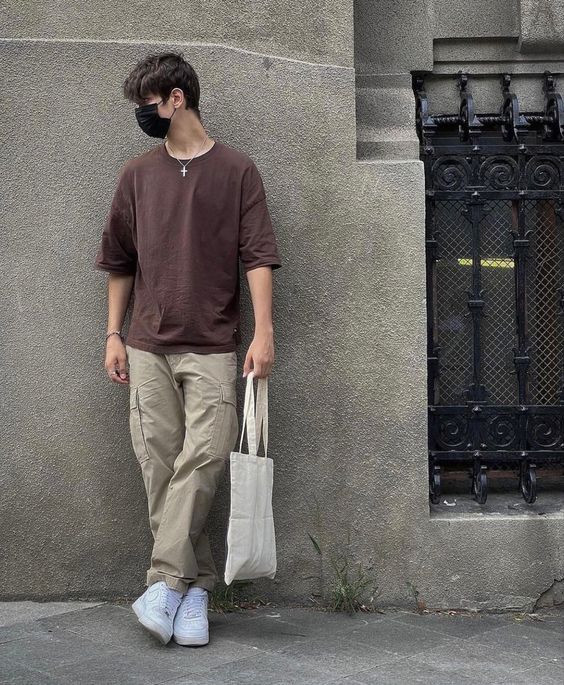 Quần cargo là gì? Cách phối đồ cực chất với quần cargo