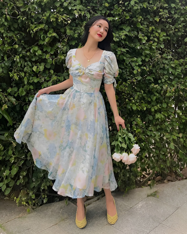 Đầm hoa nhí - Items lung linh cho phái đẹp tươi mới ngày hè