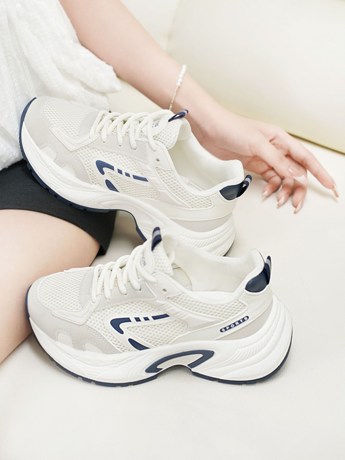 Giày Sneaker AG0169