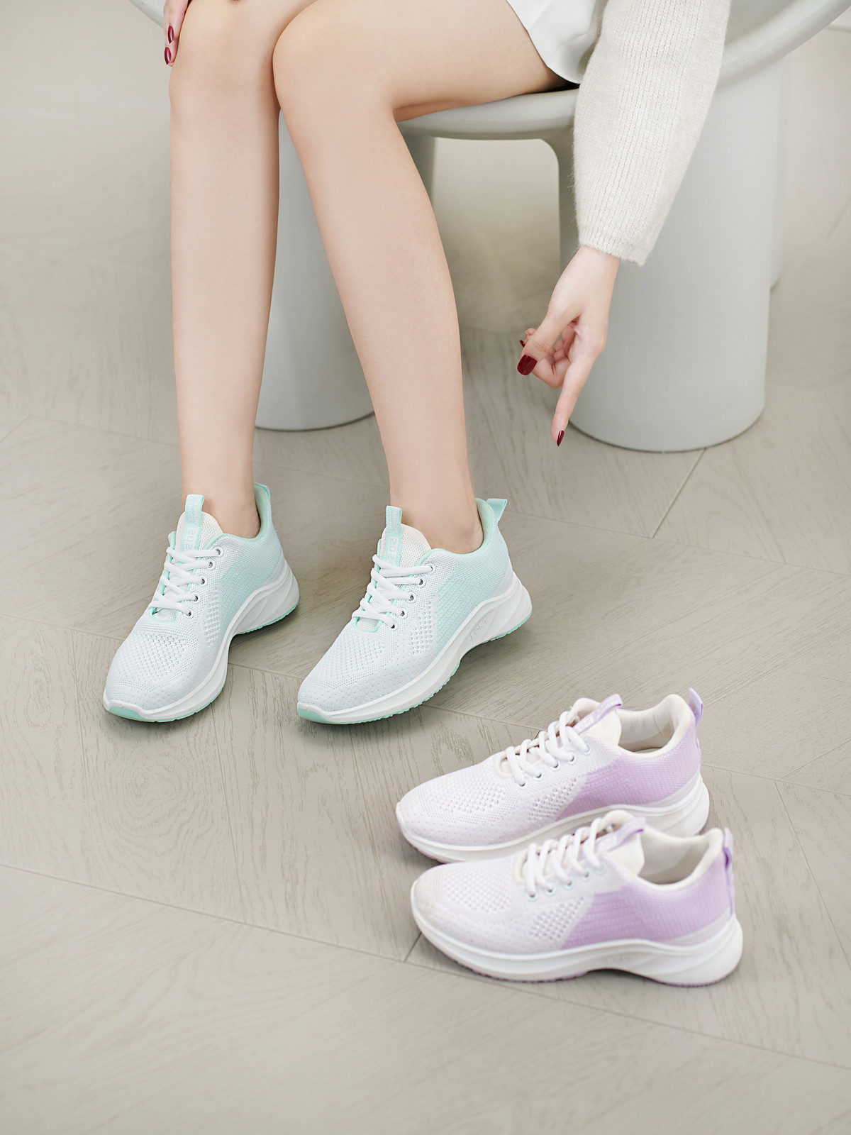 Giày thể thao AG0040