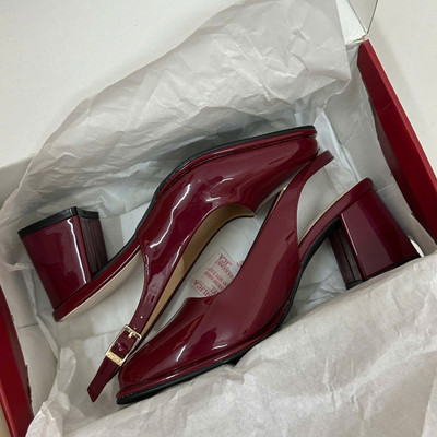 Màu sắc : Đỏ / Size : 38