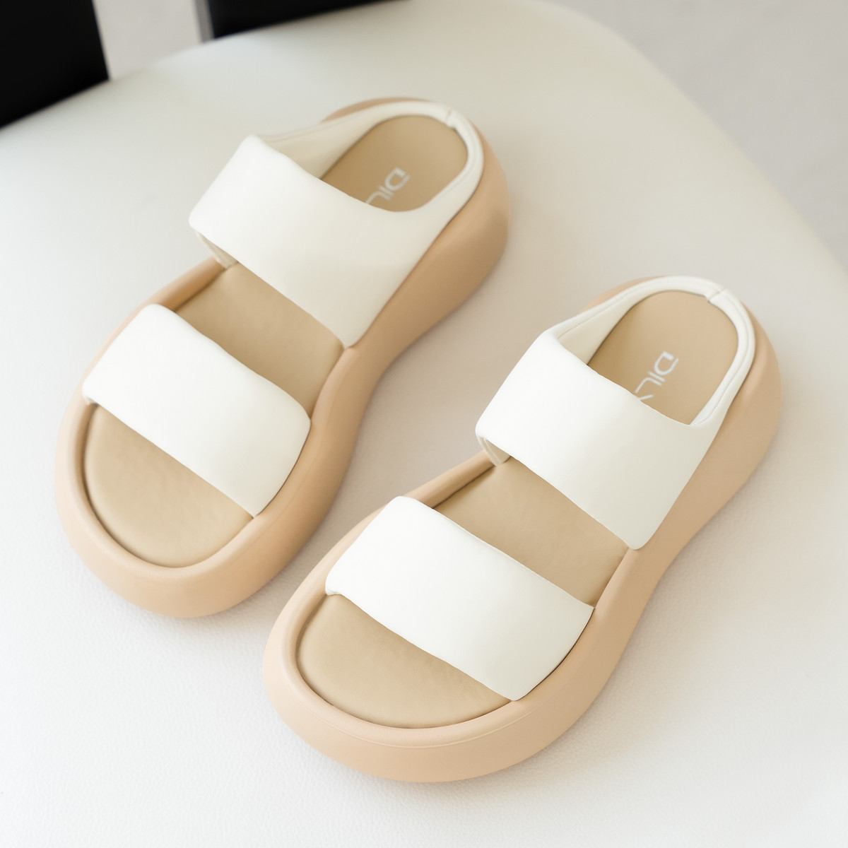 Dép Bánh Mì AG0161