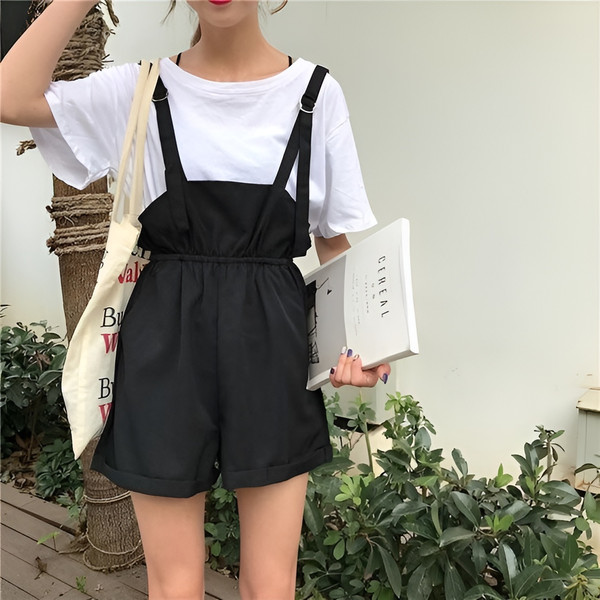 Mix match với áo thun trắng để có outfit siêu xinh cho nàng