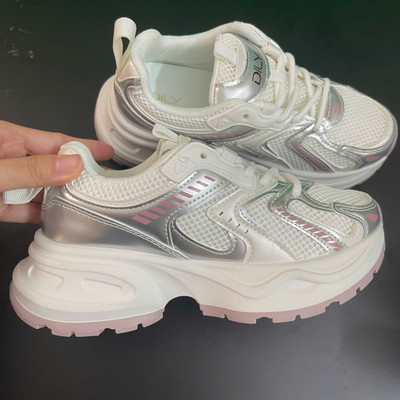 Màu sắc : Hồng / Size : 38