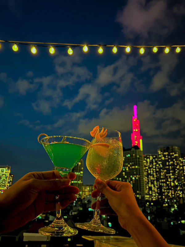 Quán rooftop view đẹp mà bạn nên đến tại Sài Gòn