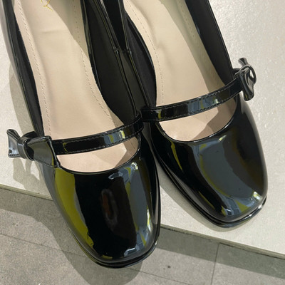 Màu sắc : Đen / Size : 38