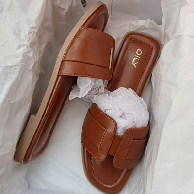 Màu sắc : Nâu/ Size : 38