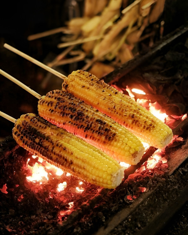 Ăn gì ở chợ đêm Đà Lạt? Món ngon nhất định phải thử khi đến đây