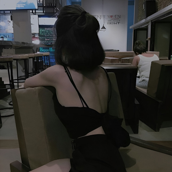 Nguyên nhân bị mụn lưng? Thói quen giúp trị dứt điểm mụn lưng