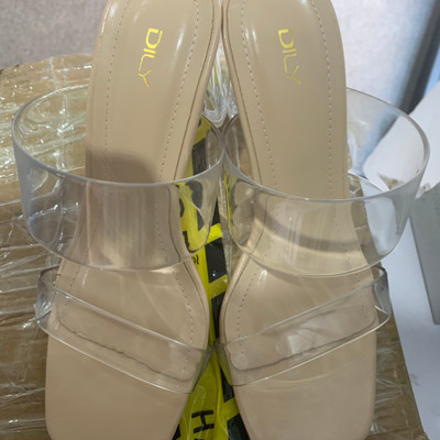 Màu sắc : Nâu / Size : 38