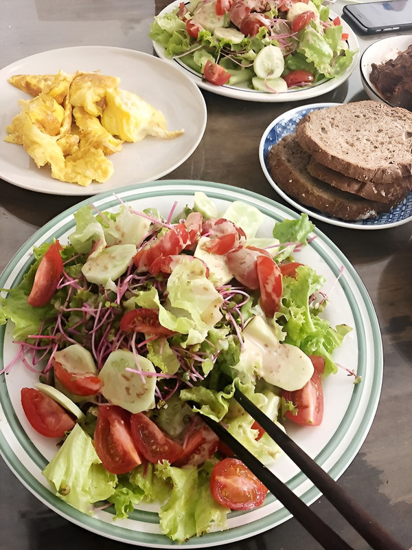 Cách làm 4 salad giảm cân siêu đơn giản giúp bạn lấy lại vóc dáng