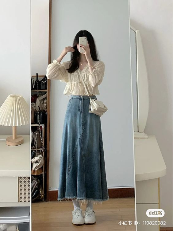 Denim là gì? Bỏ túi ngay items cá tính được làm từ chất vải denim