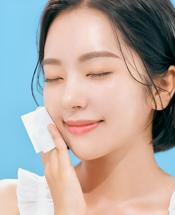 Mụn đầu đen là gì? Nguyên nhân gây ra và cách trị mụn đầu đen