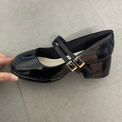 Màu sắc : Đen / Size : 38