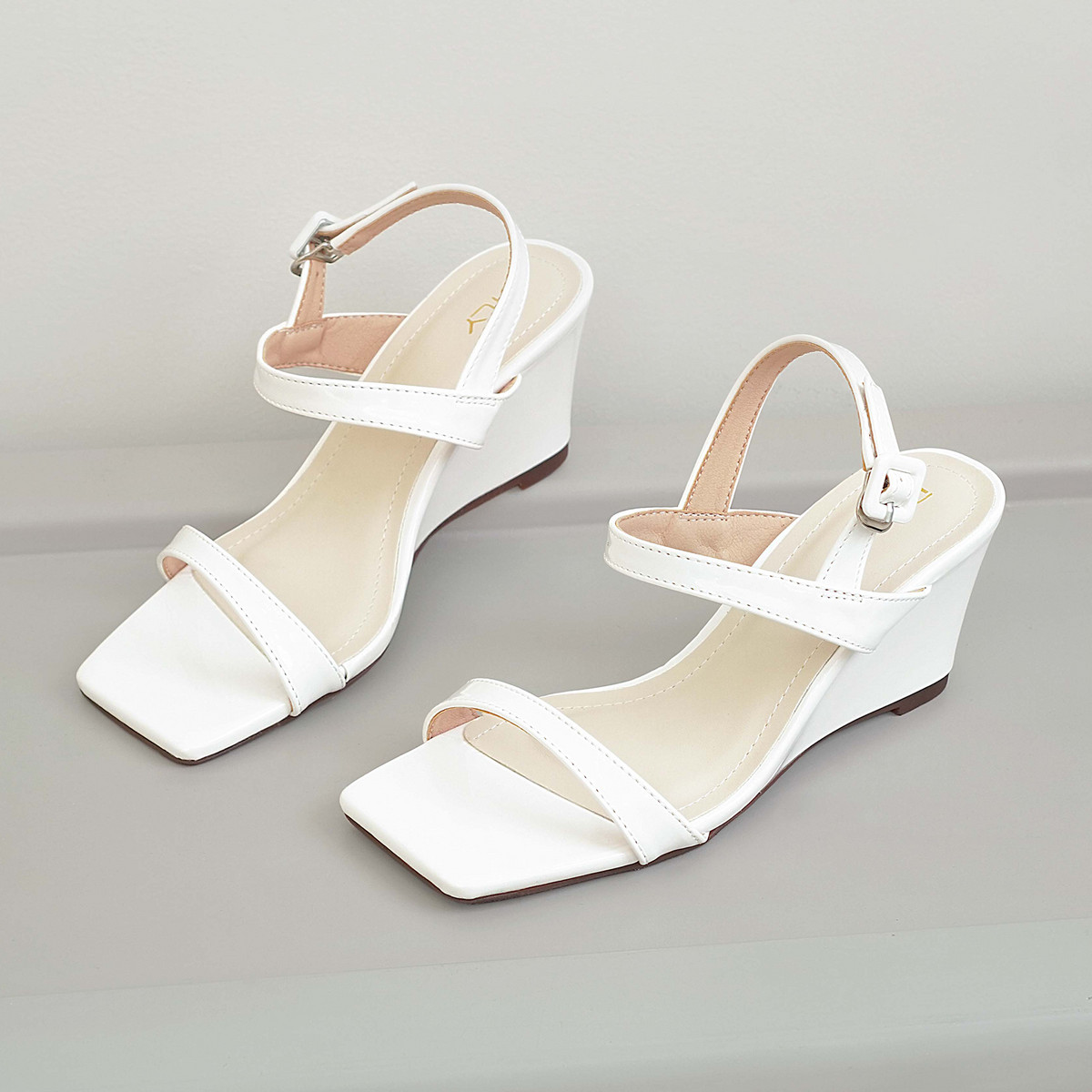 Sandal Đế Xuồng AA0418