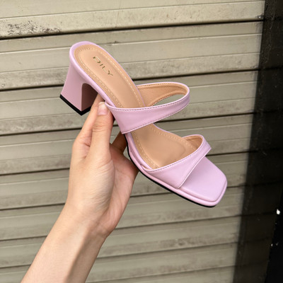 Màu sắc : Tím / Size : 39