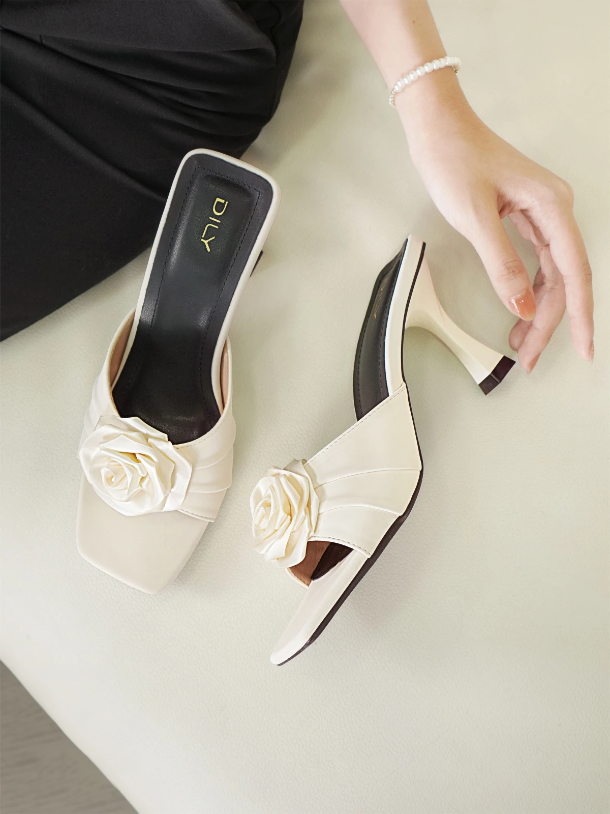 DL0577 Slippers