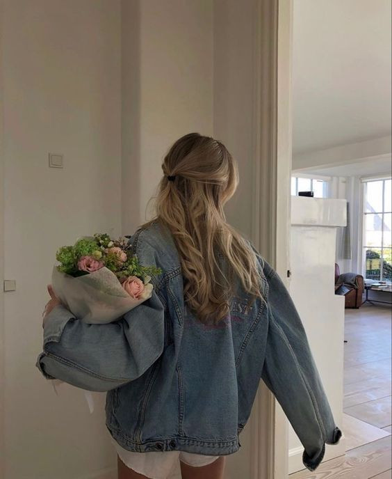 Denim là gì? Bỏ túi ngay items cá tính được làm từ chất vải denim