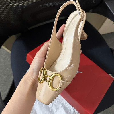 Màu sắc : Kem / Size : 37