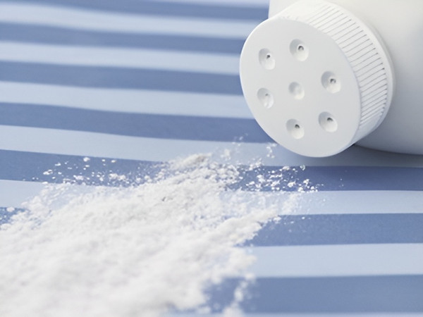 Tóc bết - Nguyên nhân và cách tạm biệt mái tóc bết dính ngày hè