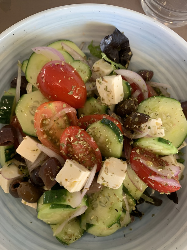 Cách làm 4 salad giảm cân siêu đơn giản giúp bạn lấy lại vóc dáng